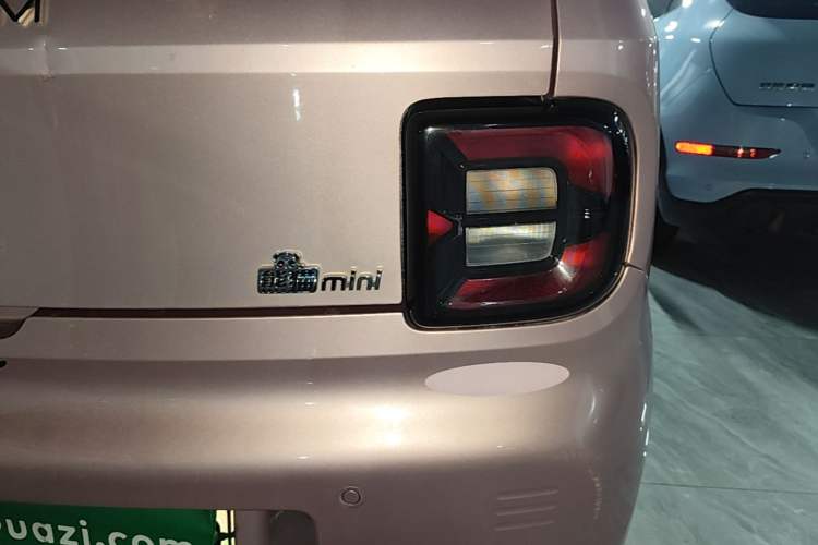 Used Geely Galaxy Panda 2023 Panda Mini 200km Endurance Bear Right Rear Taillight