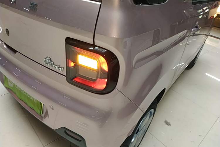 Used Geely Galaxy Panda 2023 Panda Mini 200km Endurance Bear Right Rear Taillight