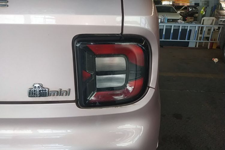 Used Geely Galaxy Panda 2023 Panda Mini 200km Dynamic Bear Right Rear Taillight
