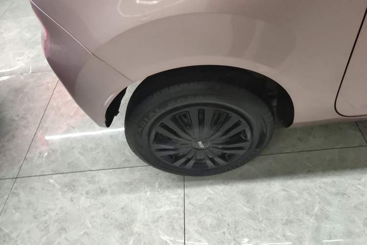 Used Geely Galaxy Panda 2023 Panda Mini 200km Endurance Bear Right Rear Wheel Hub