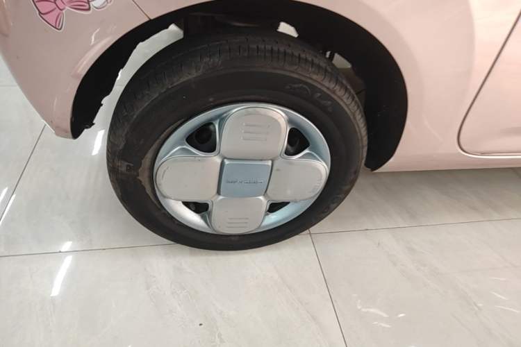 Used Geely Galaxy Panda 2023 Panda Mini 200km Endurance Bear Right Rear Wheel Hub