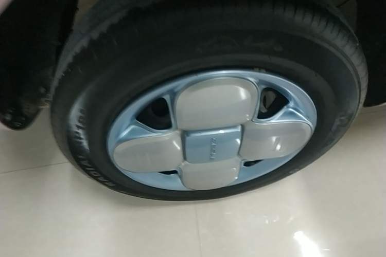 Used Geely Galaxy Panda 2023 Panda Mini 200km Endurance Bear Right Rear Wheel Hub