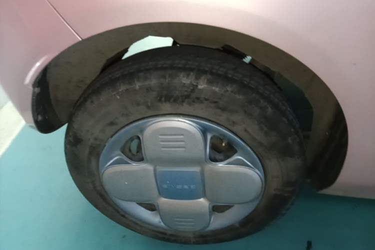 Used Geely Galaxy Panda 2023 Panda Mini 200km Endurance Bear Right Rear Wheel Hub