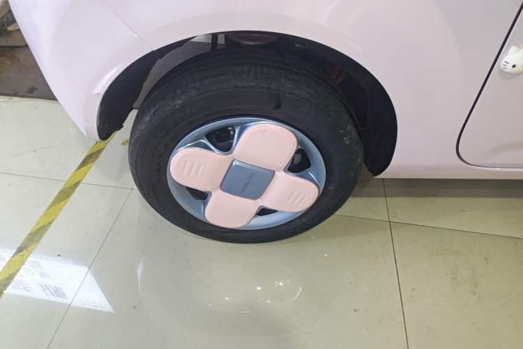 Used Geely Galaxy Panda 2023 Panda Mini 200km Endurance Bear Right Rear Wheel Hub
