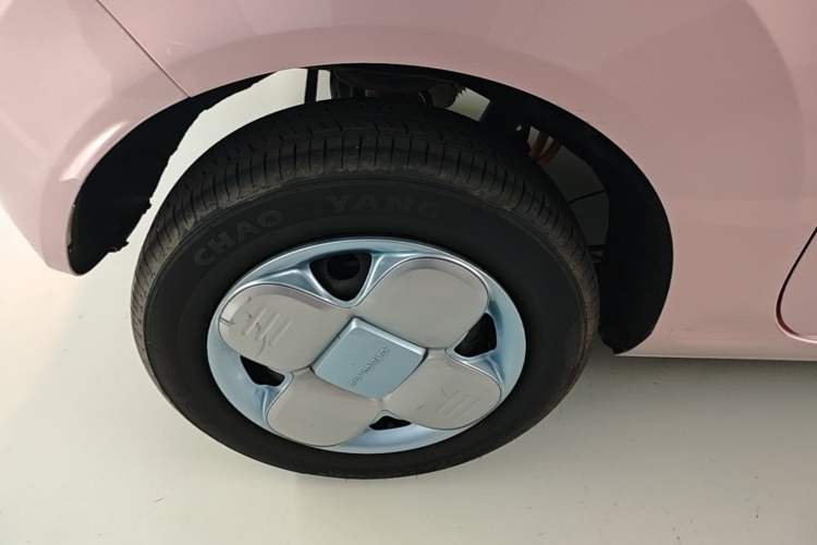 Used Geely Galaxy Panda 2023 Panda Mini 200km Endurance Bear Right Rear Wheel Hub