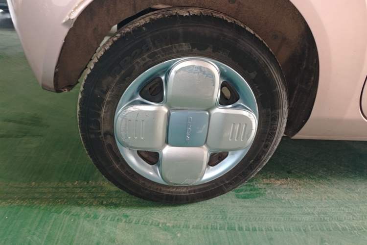 Used Geely Galaxy Panda 2023 Panda Mini 200km Endurance Bear Right Rear Wheel Hub