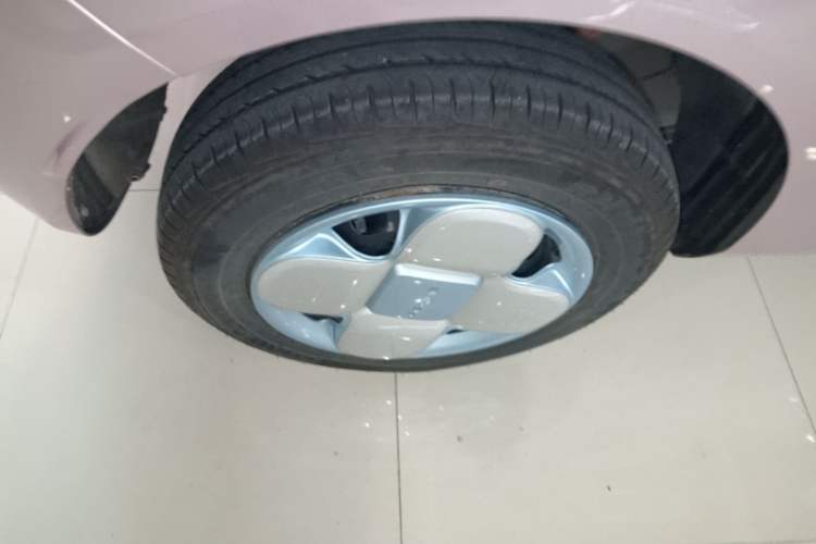 Used Geely Galaxy Panda 2023 Panda Mini 200km Endurance Bear Right Rear Wheel Hub