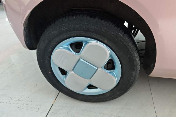 Used Geely Galaxy Panda 2023 Panda Mini 200km Endurance Bear Right Rear Wheel Hub