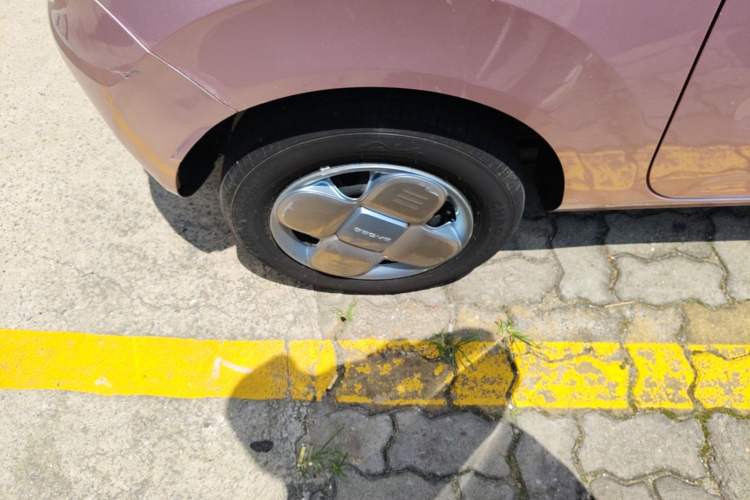 Used Geely Galaxy Panda 2023 Panda Mini 200km Endurance Bear Right Rear Wheel Hub