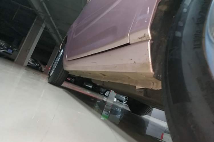 Used Geely Galaxy Panda 2023 Panda Mini 200km Endurance Bear Right Side Sill