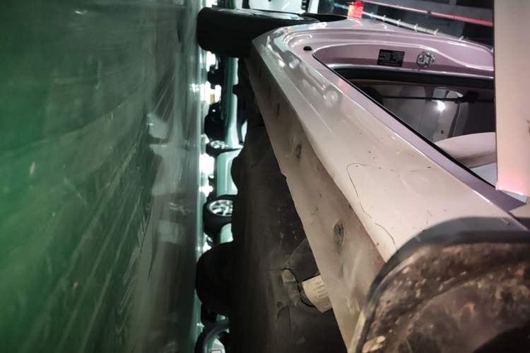 Used Geely Galaxy Panda 2023 Panda Mini 200km Dynamic Bear Right Side Sill