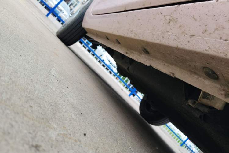 Used Geely Galaxy Panda 2023 Panda Mini 200km Endurance Bear Right Side Sill