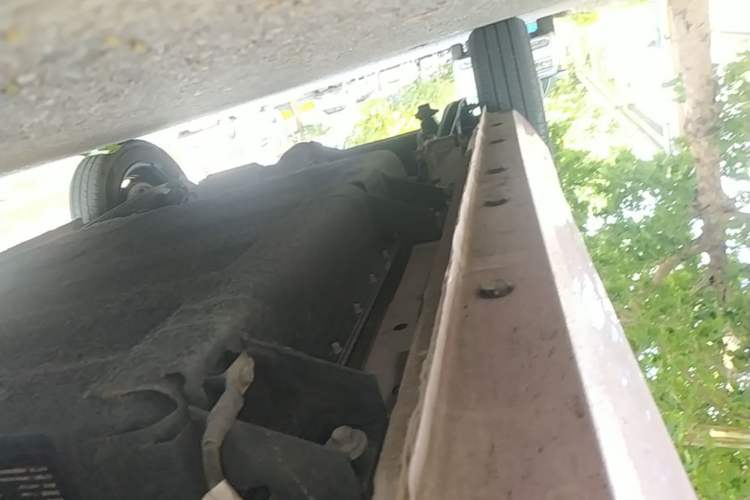 Used Geely Galaxy Panda 2023 Panda Mini 200km Endurance Bear Right Side Sill