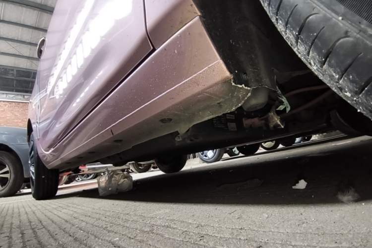 Used Geely Galaxy Panda 2023 Panda Mini 200km Endurance Bear Right Side Sill