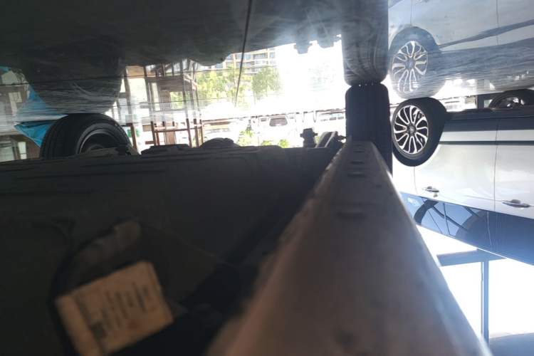 Used Geely Galaxy Panda 2023 Panda Mini 200km Endurance Bear Right Side Sill