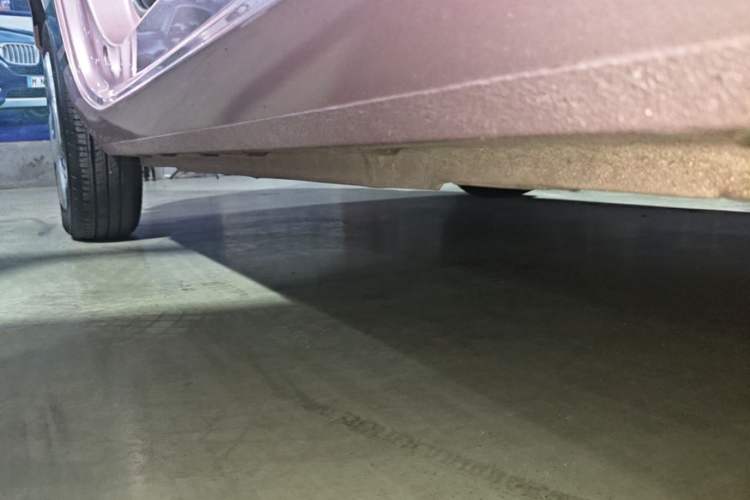 Used Geely Galaxy Panda 2023 Panda Mini 200km Endurance Bear Right Side Sill