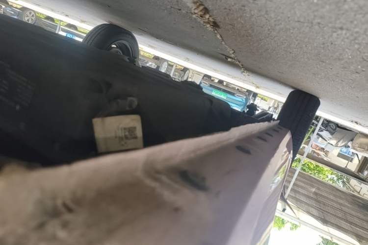 Used Geely Galaxy Panda 2023 Panda Mini 200km Endurance Bear Right Side Sill