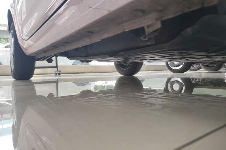 Used Geely Galaxy Panda 2023 Panda Mini 200km Endurance Bear Right Side Sill