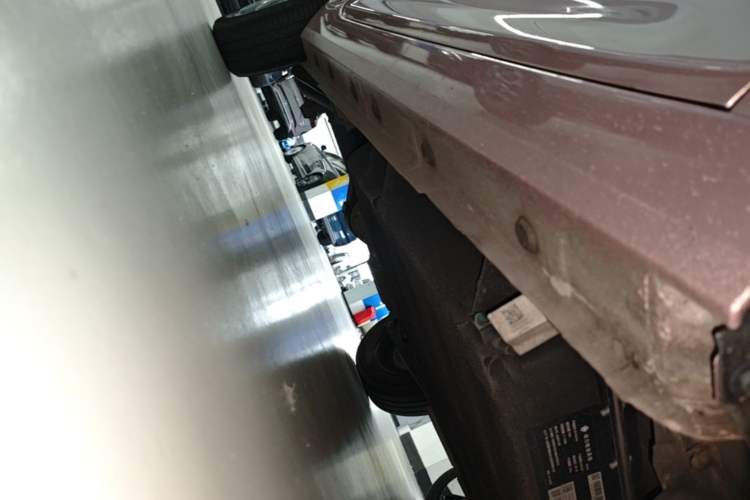 Used Geely Galaxy Panda 2023 Panda Mini 200km Endurance Bear Right Side Sill