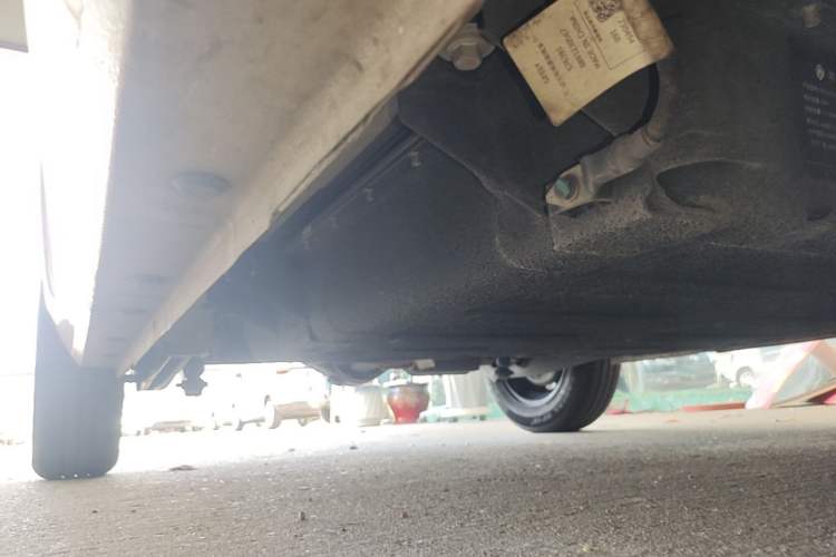 Used Geely Galaxy Panda 2023 Panda Mini 200km Endurance Bear Right Side Sill