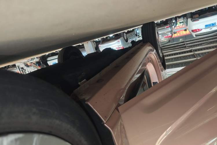 Used Geely Galaxy Panda 2023 Panda Mini 200km Dynamic Bear Right Side Sill