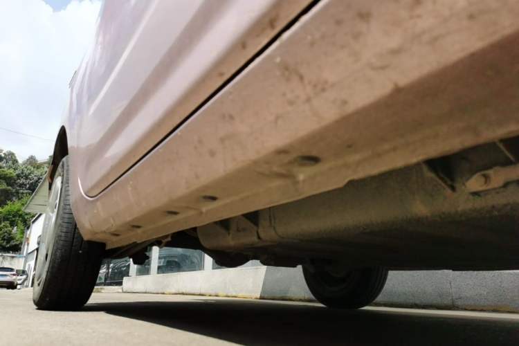 Used Geely Galaxy Panda 2023 Panda Mini 200km Endurance Bear Right Side Sill