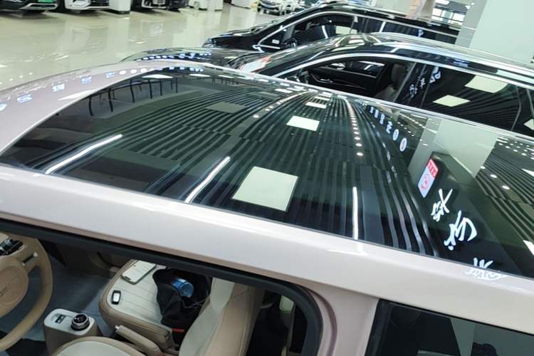 Used Geely Galaxy Panda 2023 Panda Mini 200km Dynamic Bear Roof