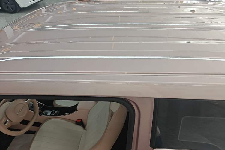 Used Geely Galaxy Panda 2023 Panda Mini 200km Endurance Bear Roof