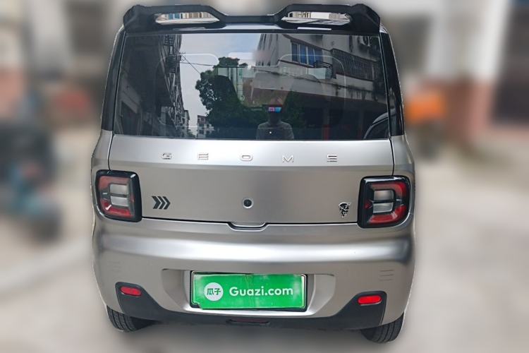 Used Geely Galaxy Panda 2023 Panda Mini 200km Endurance Bear Exterior 4