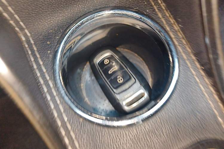 Used Geely Galaxy Panda 2023 Panda Mini 200km Endurance Bear Interior 1