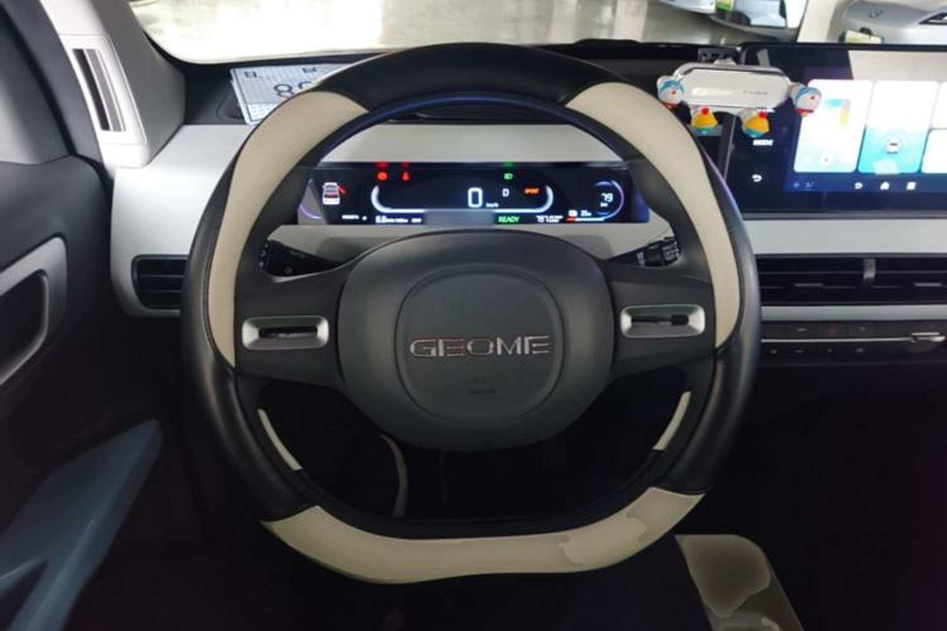 Used Geely Galaxy Panda 2023 Panda Mini 200km Endurance Bear Steering Wheel