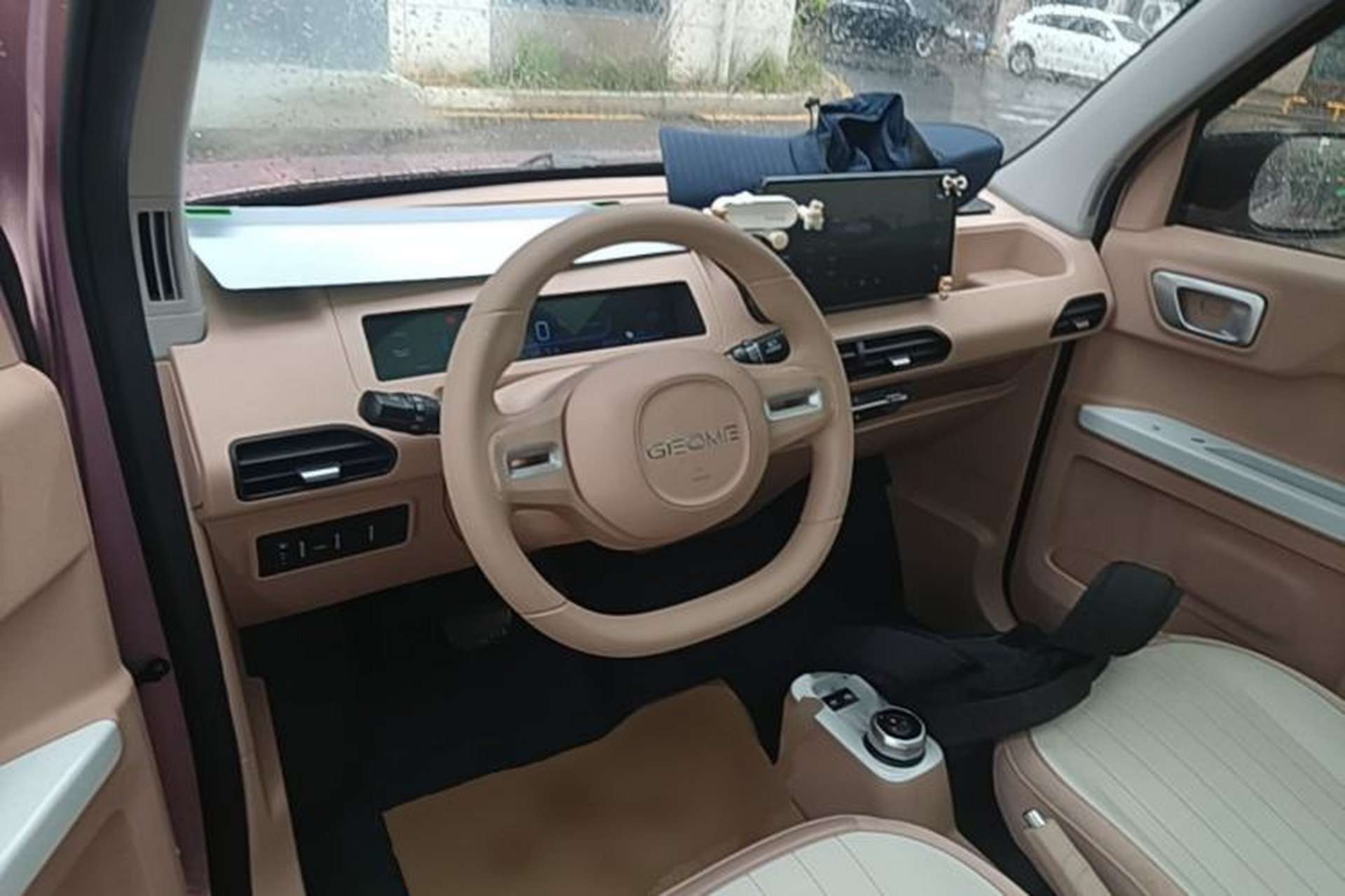 Used Geely Galaxy Panda 2023 Panda Mini 200km Dynamic Bear Steering Wheel