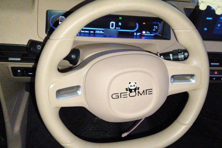 Used Geely Galaxy Panda 2023 Panda Mini New Year Edition Treasure Bear Steering Wheel