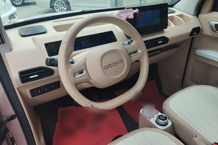 Used Geely Galaxy Panda 2023 Panda Mini 200km Endurance Bear Steering Wheel