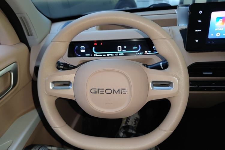 Used Geely Galaxy Panda 2023 Panda Mini 200km Dynamic Bear Steering Wheel