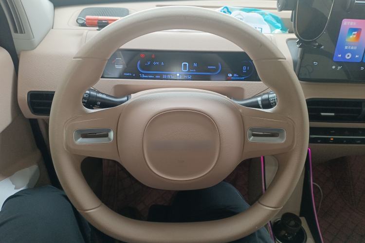 Used Geely Galaxy Panda 2023 Panda Mini 200km Endurance Bear Steering Wheel