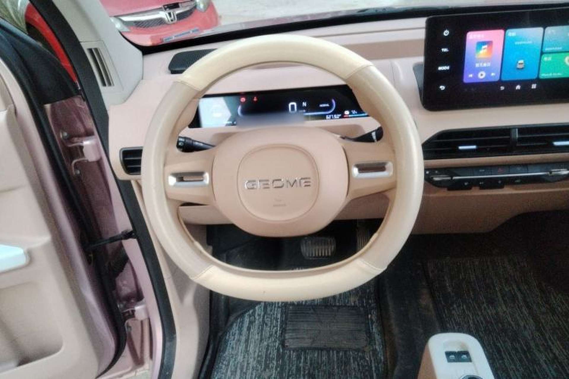 Used Geely Galaxy Panda 2023 Panda Mini 200km Endurance Bear Steering Wheel
