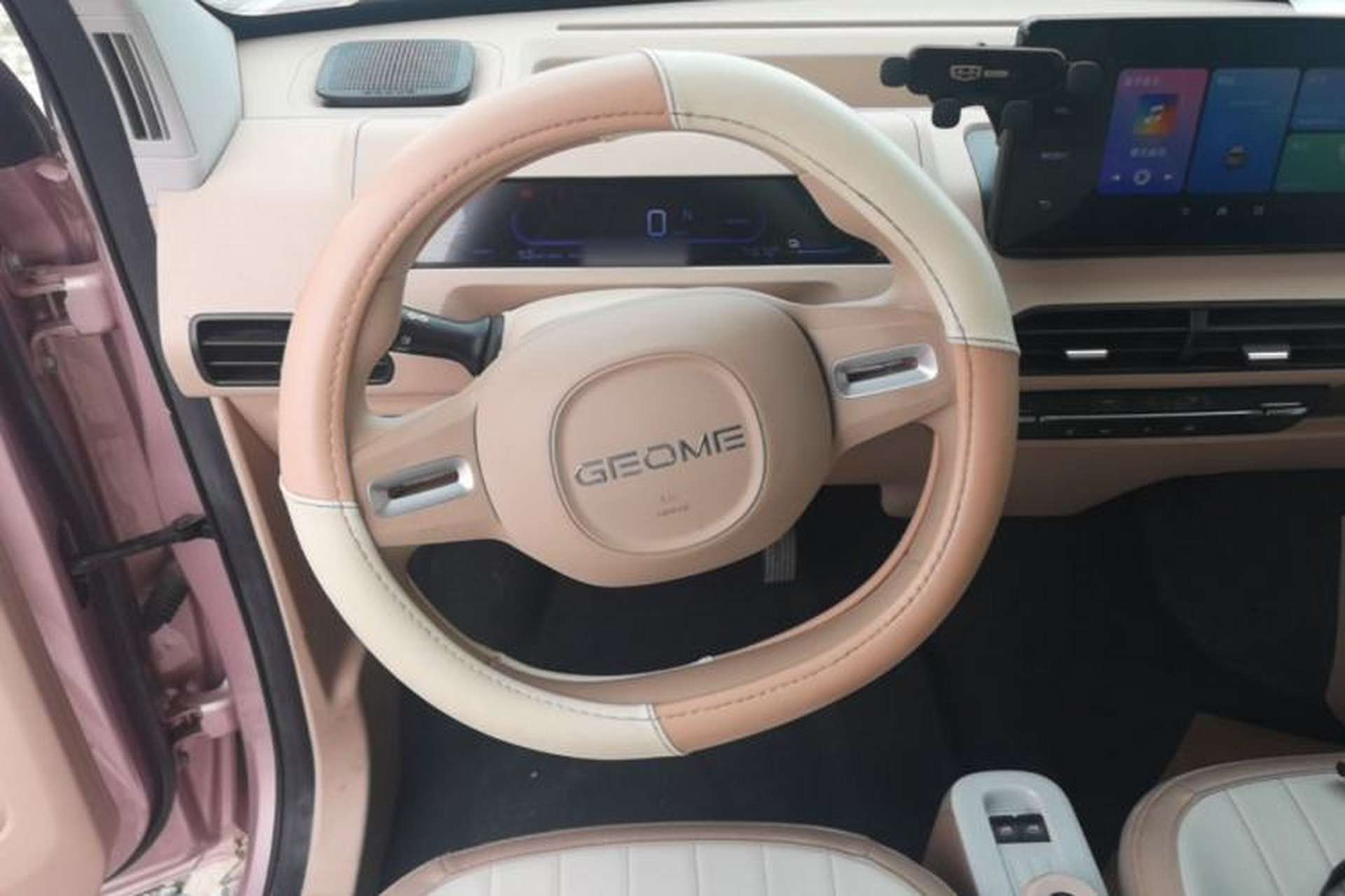 Used Geely Galaxy Panda 2023 Panda Mini 200km Dynamic Bear Steering Wheel