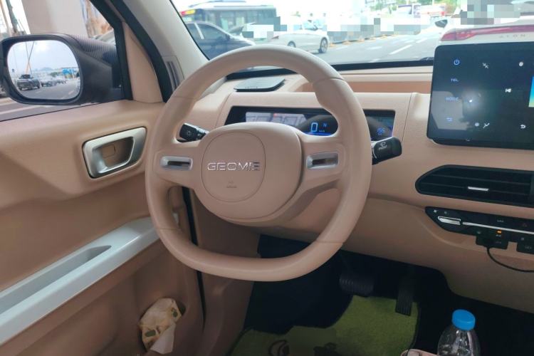 Used Geely Galaxy Panda 2023 Panda Mini 200km Dynamic Bear Steering Wheel