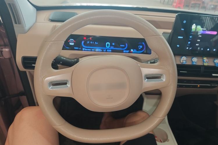 Used Geely Galaxy Panda 2023 Panda Mini 200km Dynamic Bear Steering Wheel