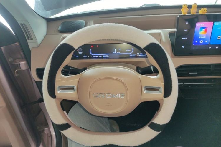 Used Geely Galaxy Panda 2023 Panda Mini 200km Dynamic Bear Steering Wheel
