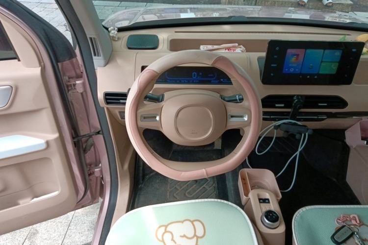 Used Geely Galaxy Panda 2023 Panda Mini 200km Endurance Bear Steering Wheel