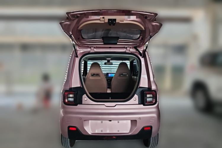 Used Geely Galaxy Panda 2023 Panda Mini 200km Endurance Bear Trunk