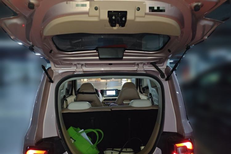 Used Geely Galaxy Panda 2023 Panda Mini 200km Endurance Bear Trunk