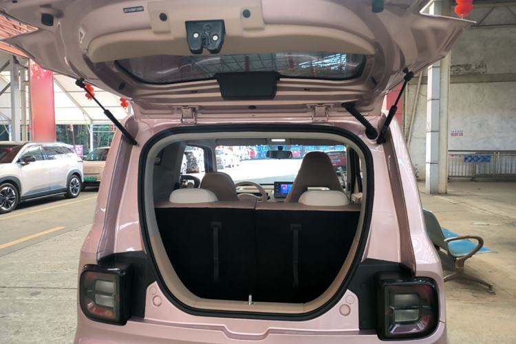 Used Geely Galaxy Panda 2023 Panda Mini 200km Endurance Bear Trunk