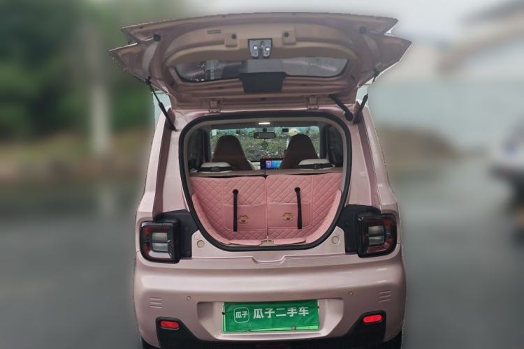 Used Geely Galaxy Panda 2023 Panda Mini 200km Endurance Bear Trunk