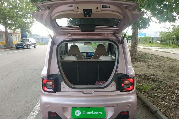 Used Geely Galaxy Panda 2023 Panda Mini 200km Endurance Bear Trunk