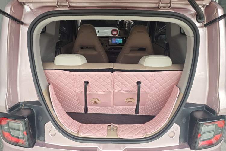 Used Geely Galaxy Panda 2023 Panda Mini 200km Endurance Bear Trunk