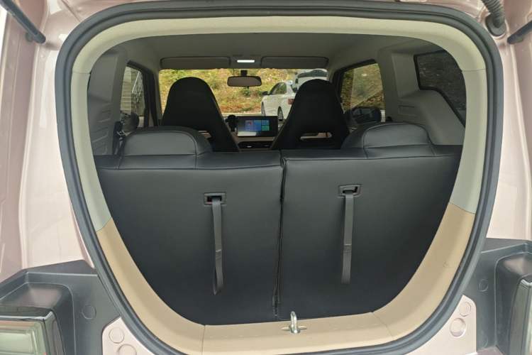 Used Geely Galaxy Panda 2023 Panda Mini 200km Endurance Bear Trunk