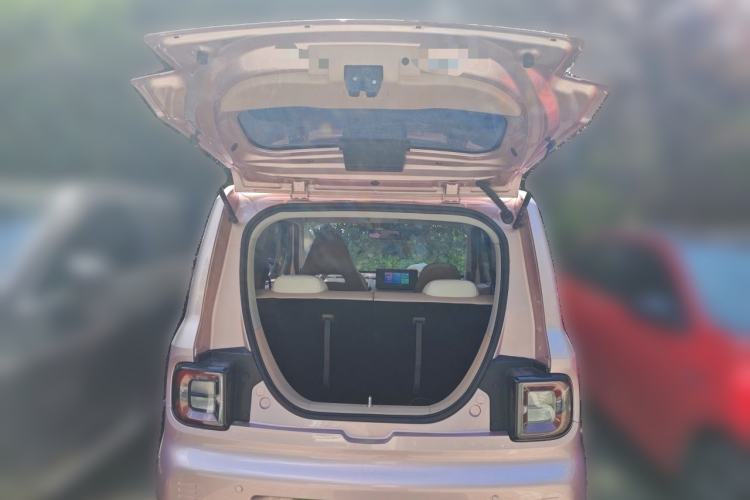 Used Geely Galaxy Panda 2023 Panda Mini 200km Endurance Bear Trunk